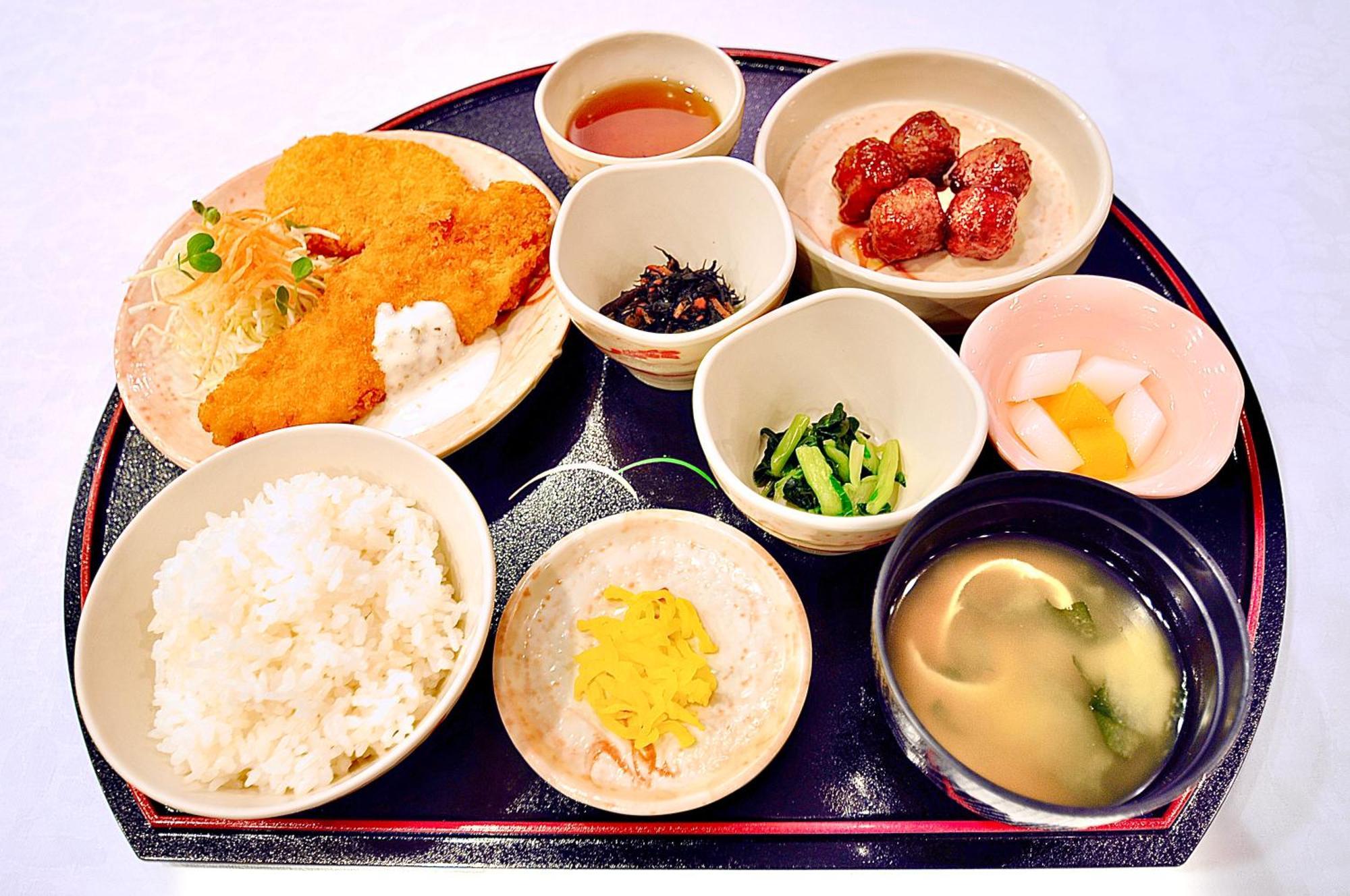 Kurashiki Ekimae Universal Hotel Екстериор снимка